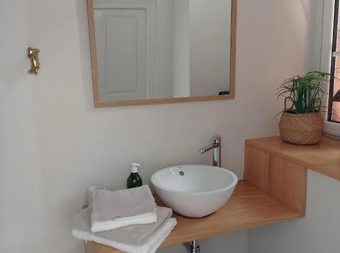 Plan B - & Guest house Saint-Jean-Pied-de-Port