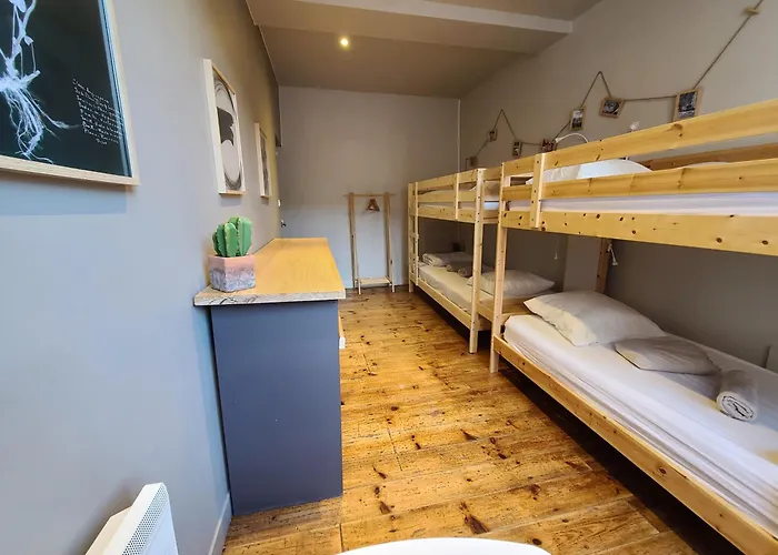 Gasthuis Plan B - & 4*