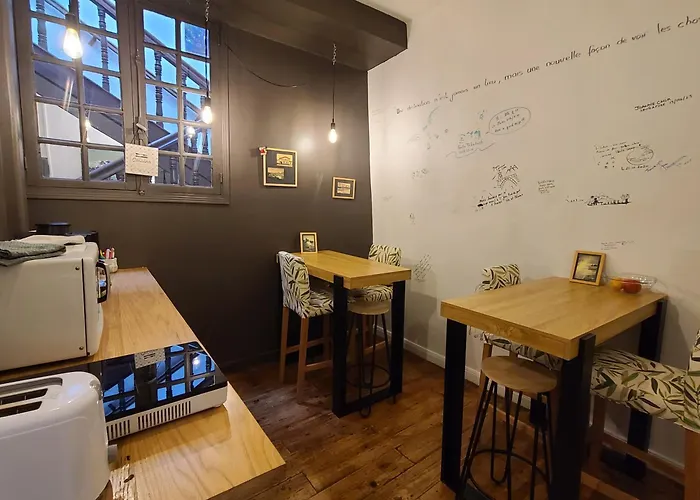 Gasthuis Plan B - & 4*